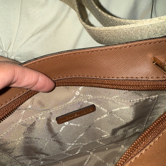 NEW Michael Kors Shoulder Crossbody strap bag - Picture 3 of 3